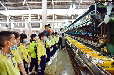 豪車駛入古韻廠區，親子研學融匯絲路文化——佛山南海絲廠汽車4S店特色親子活動紀實